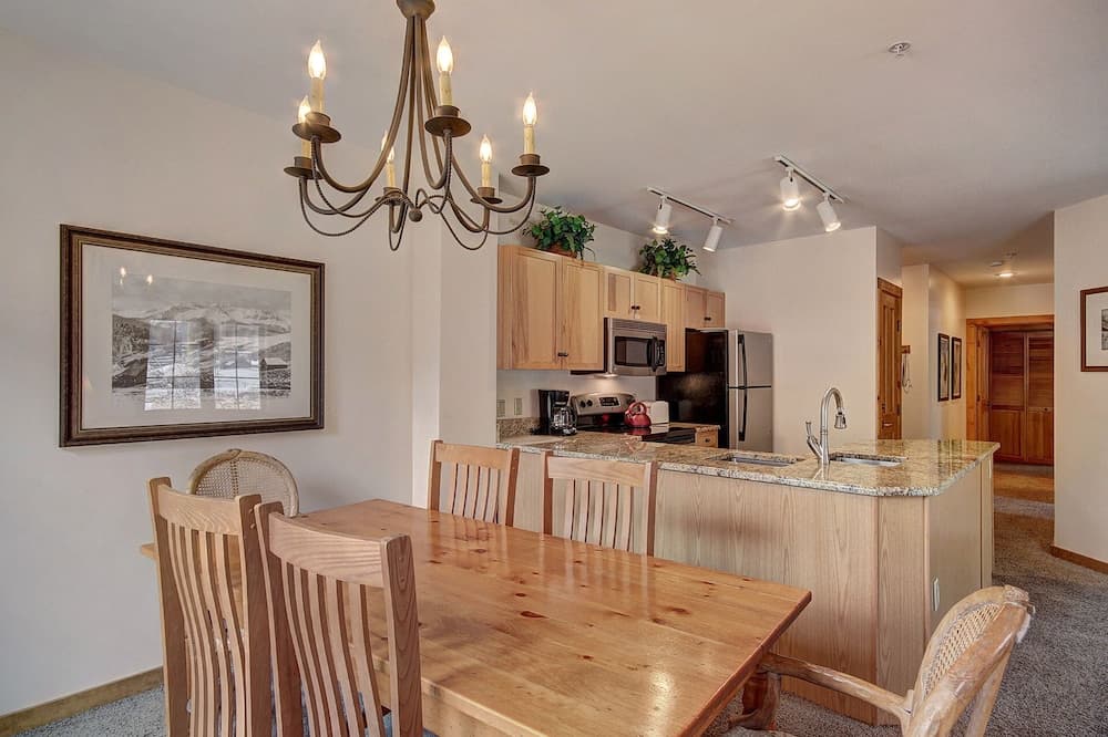 In-room dining