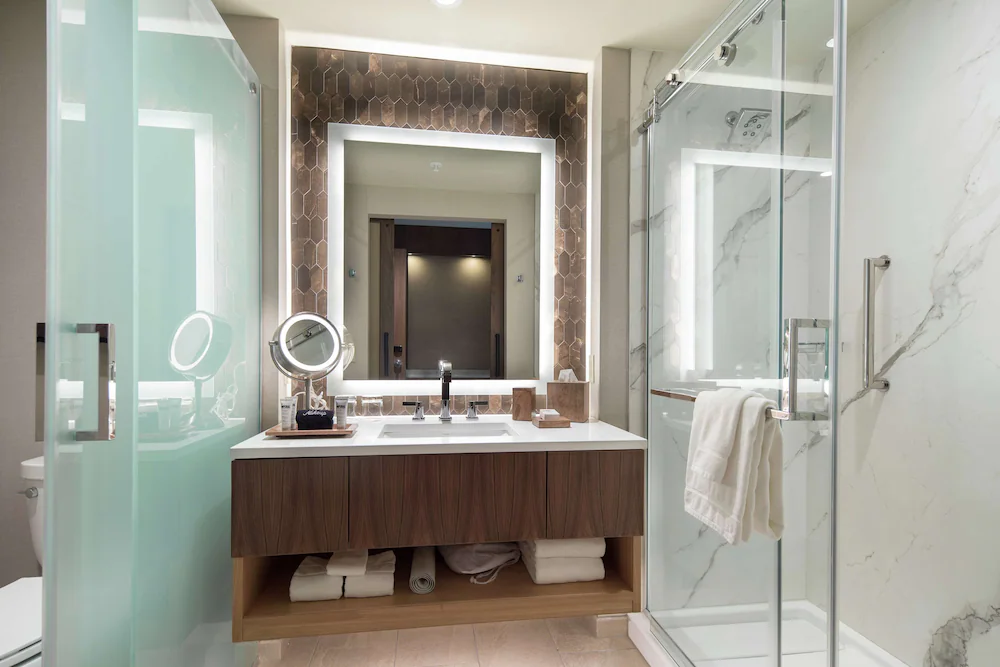 Bathroom shower