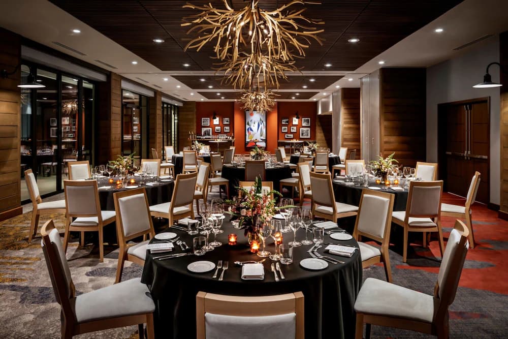 Banquet hall