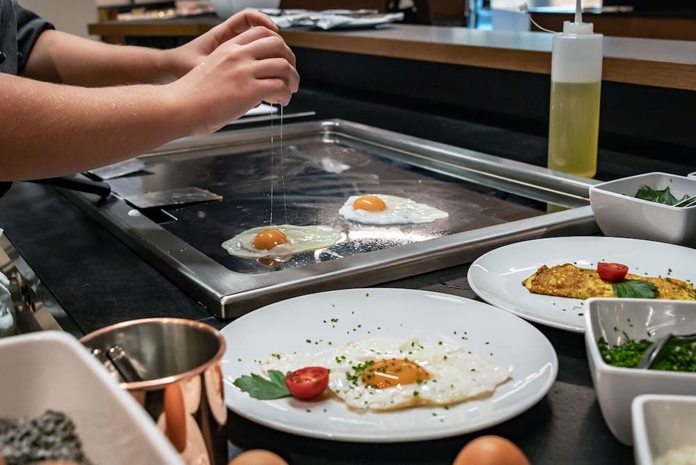 Breakfast buffet