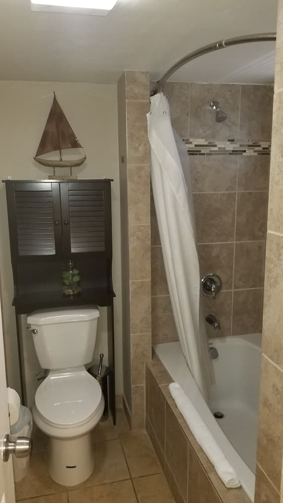 Jetted tub