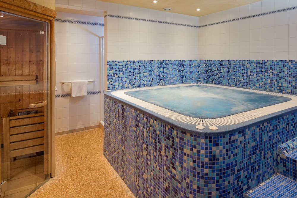 Steam room
