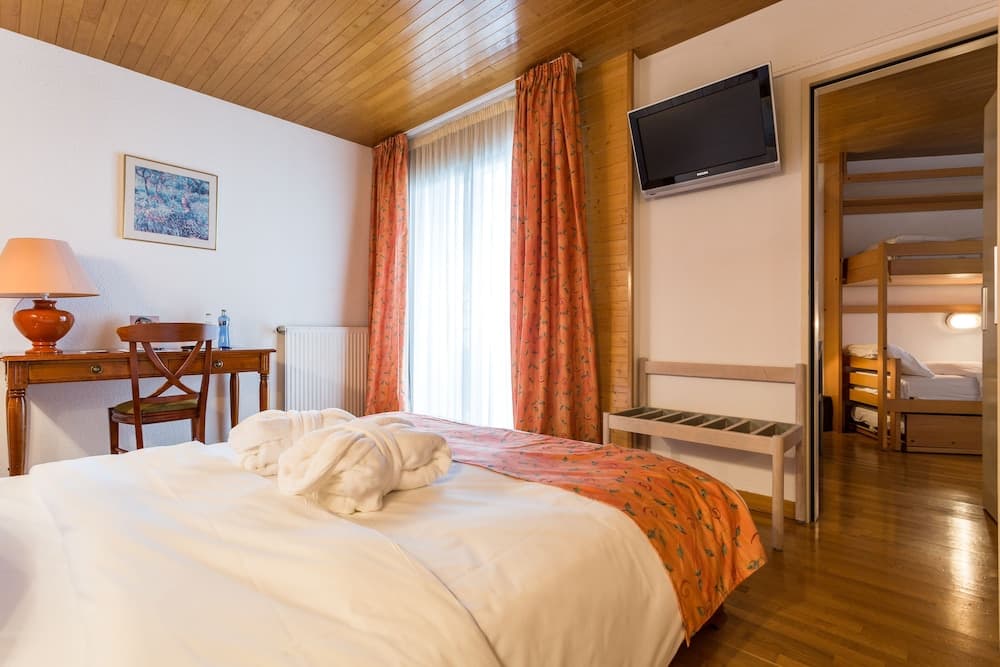 Children's theme room