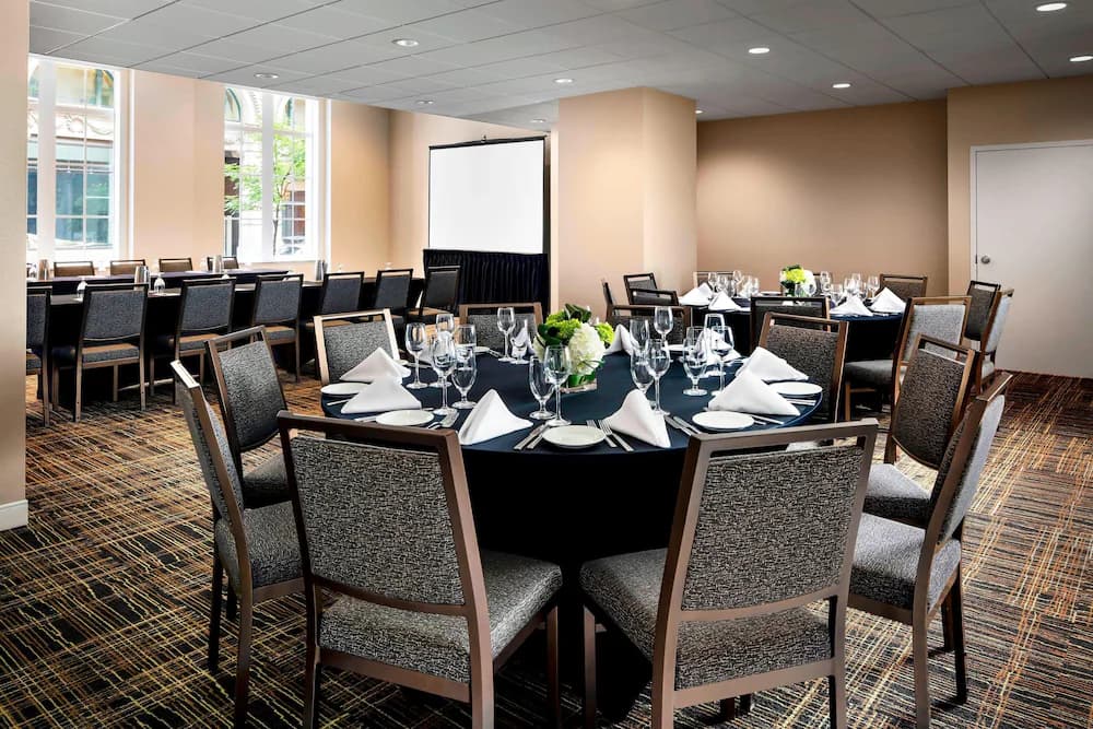Meeting facility