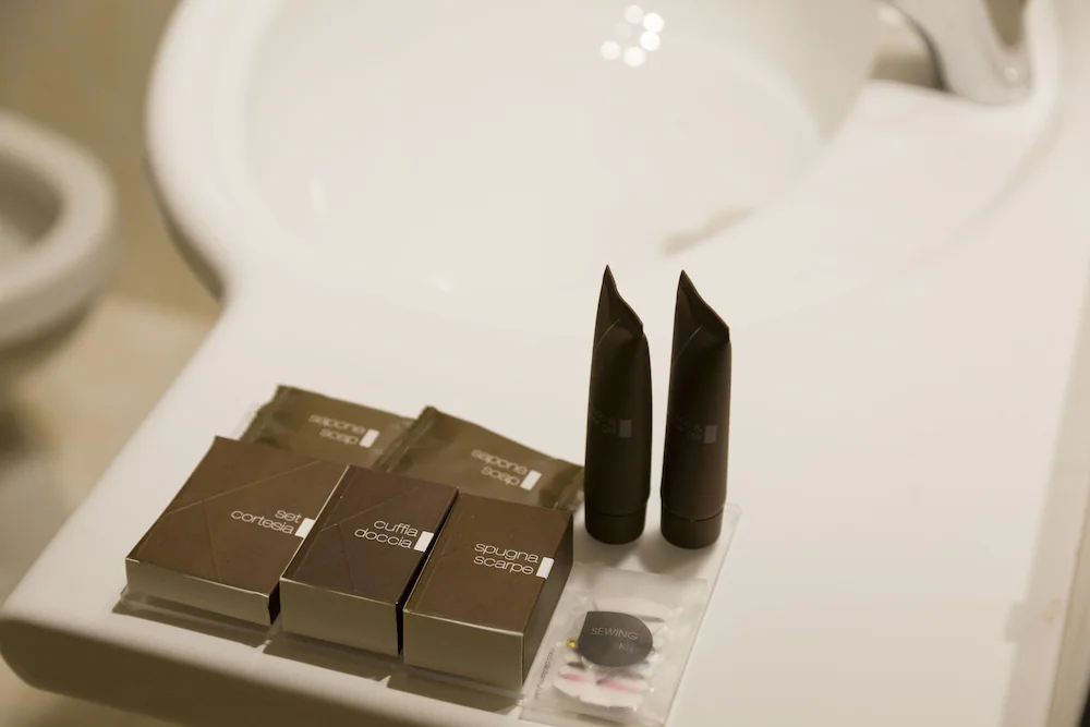 Bathroom sink
