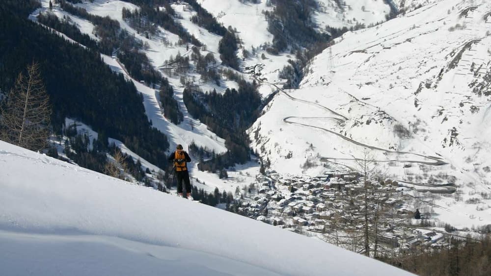 Snow and ski sports