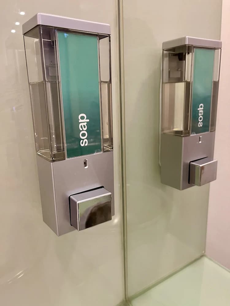 Bathroom amenities