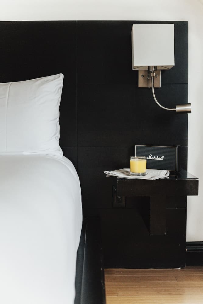 Room amenity
