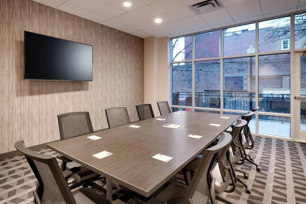Meeting facility