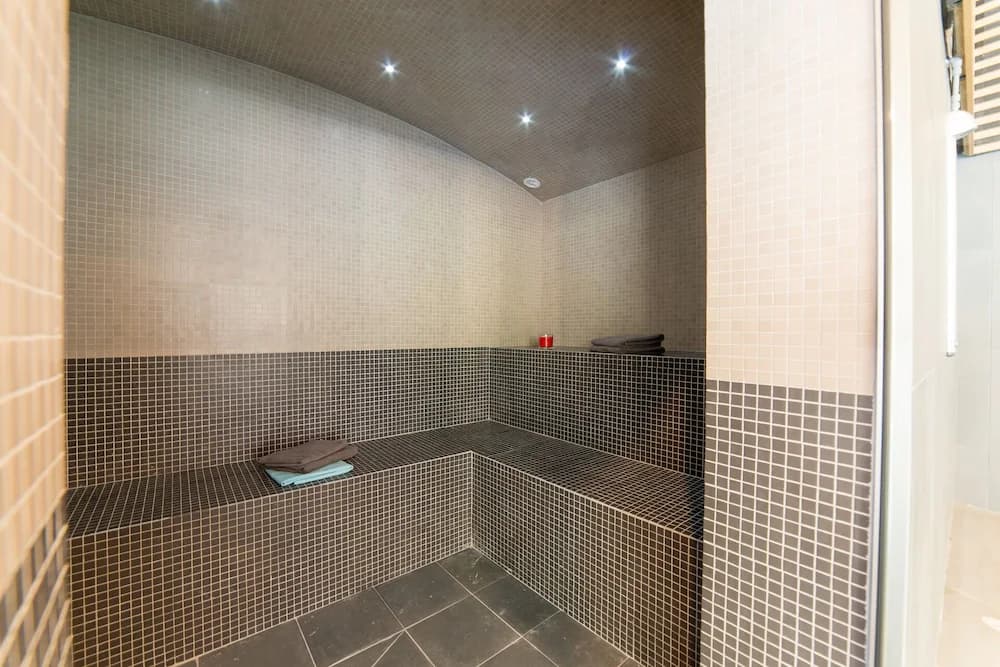 Steam room