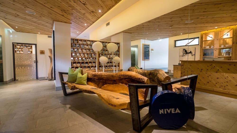 Spa reception