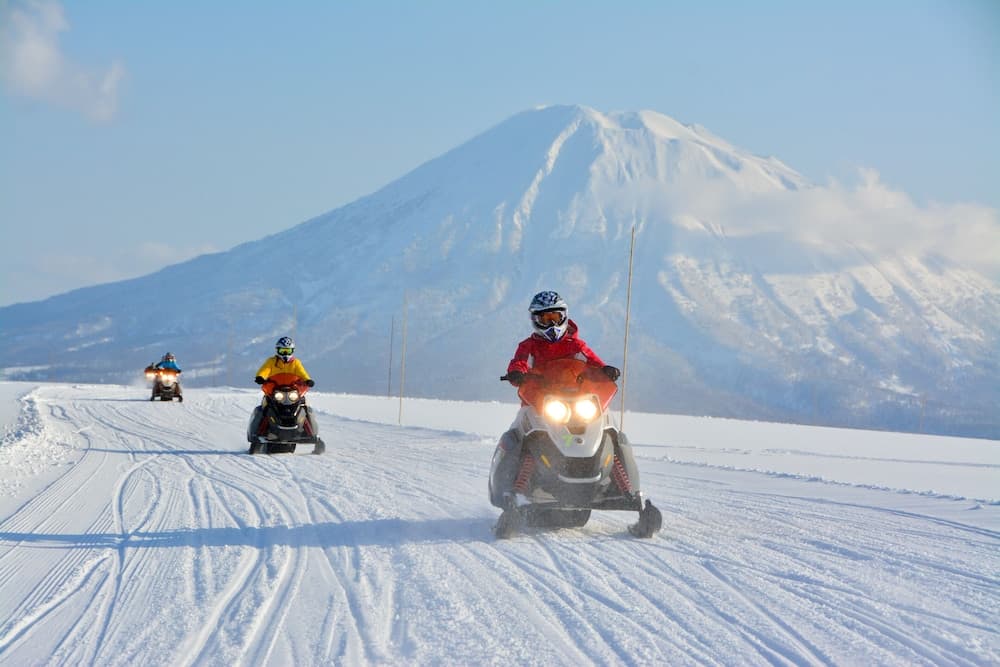 Snow and ski sports