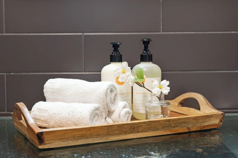 Bathroom amenities