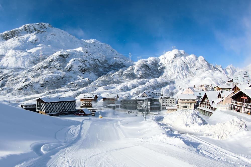 Ski hill