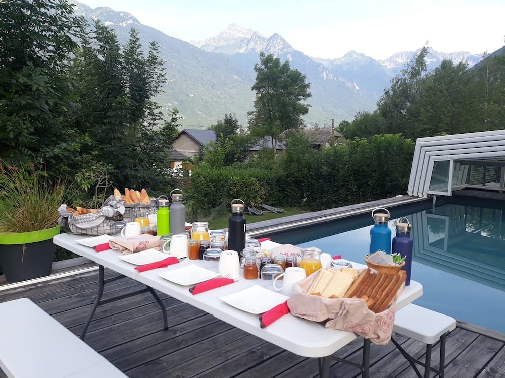 Breakfast area