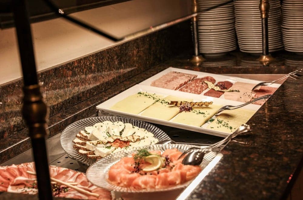 Breakfast buffet