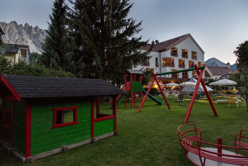 Children's play area - outdoor