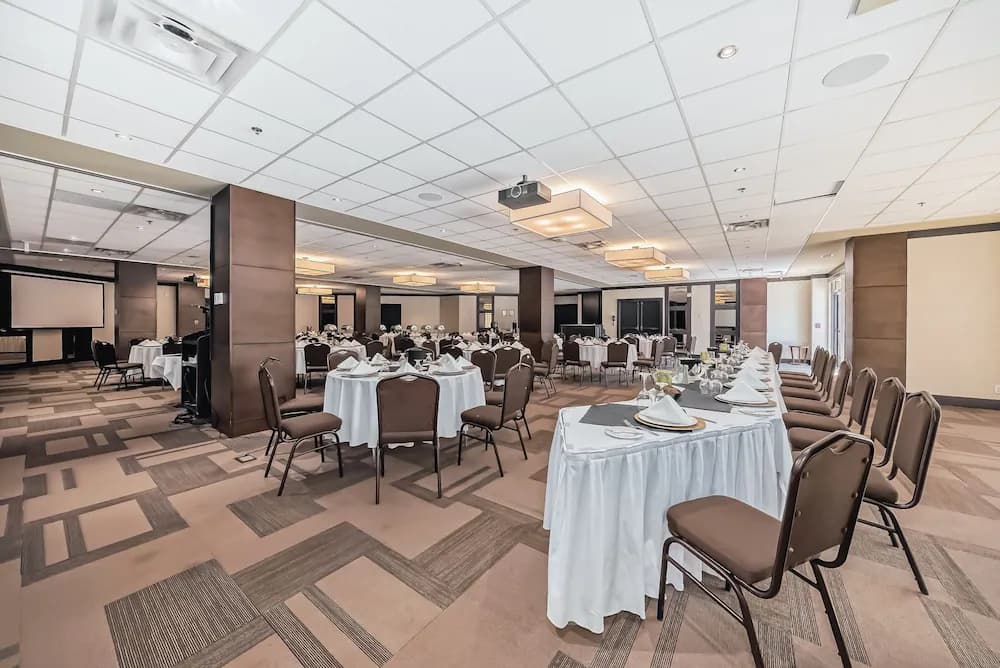 Banquet hall