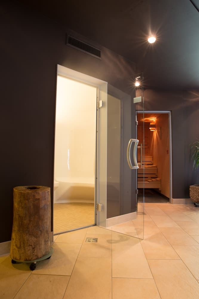 Steam room