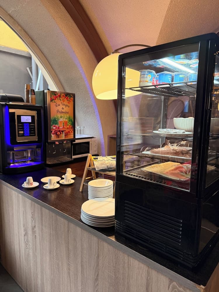 Breakfast buffet