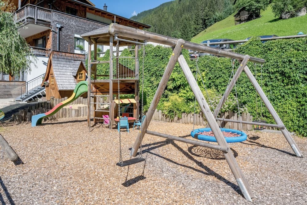 Children's play area - outdoor