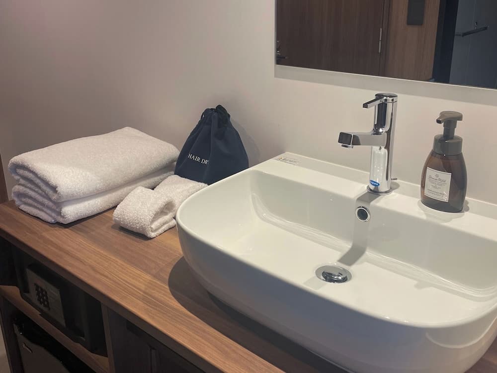 Room amenity