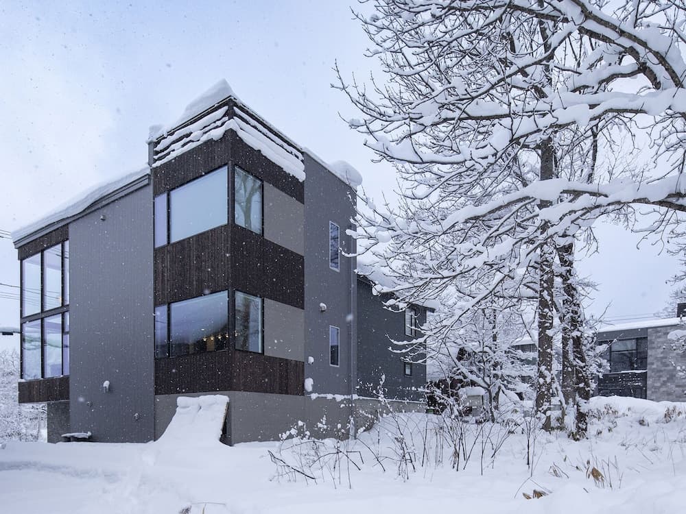 Primary image