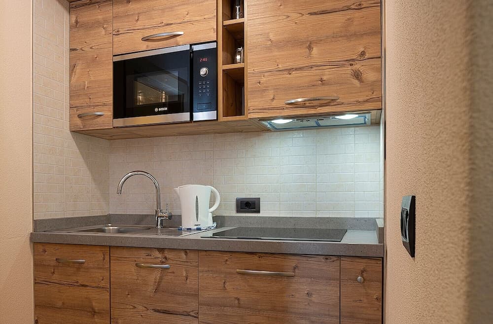 Private kitchenette