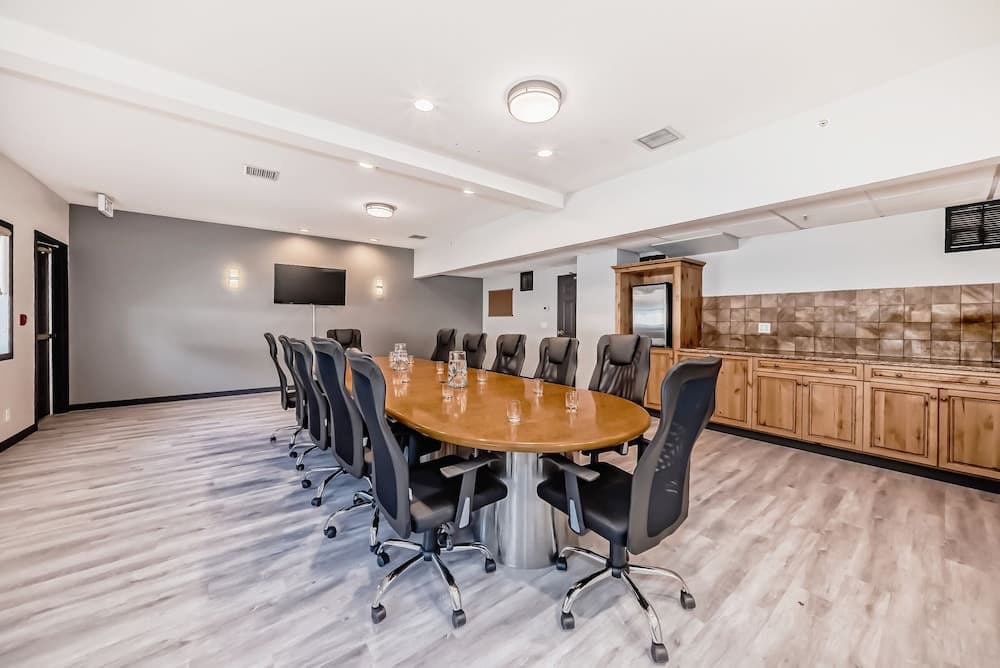 Meeting facility