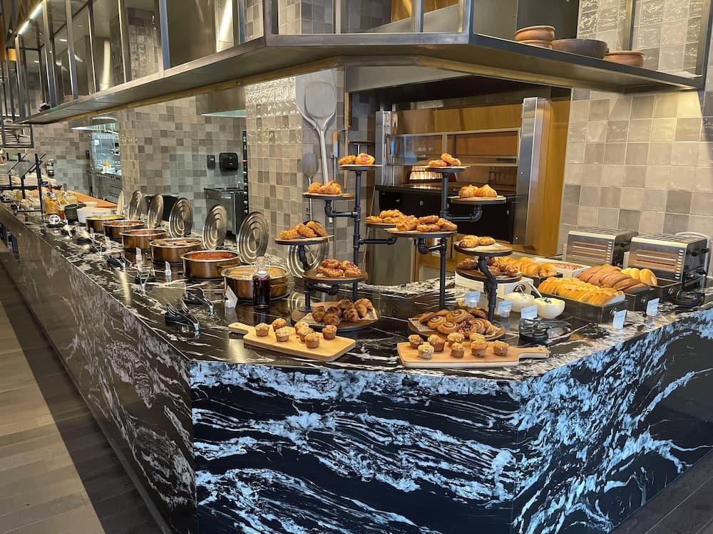 Breakfast buffet