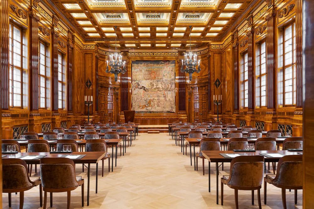 Meeting facility