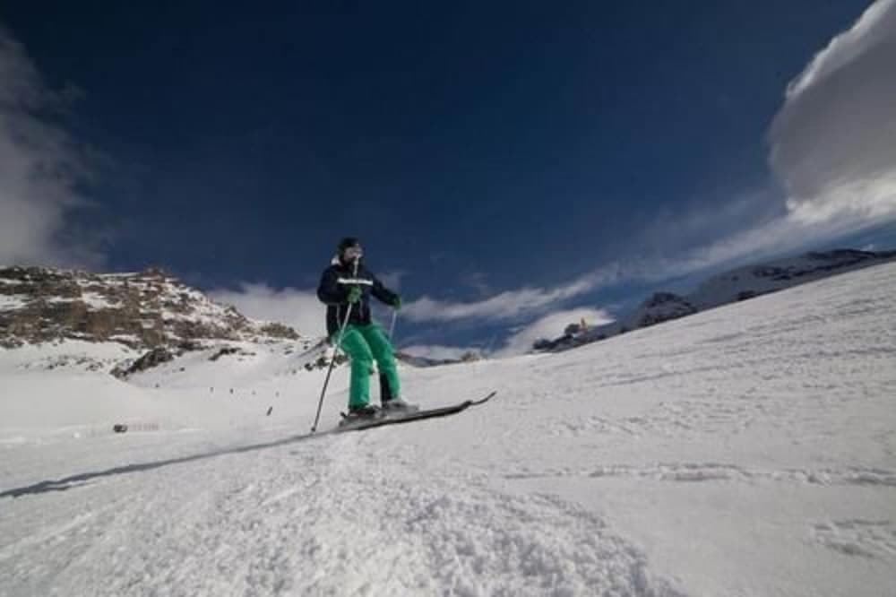 Snow and ski sports